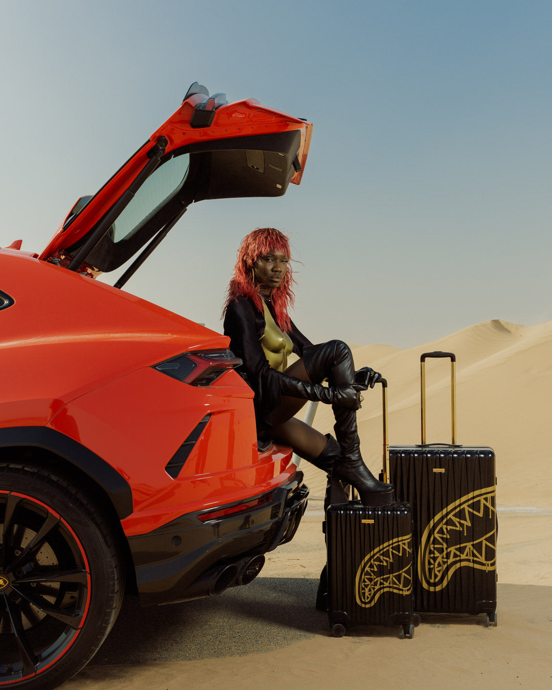 GOLD FANG FULL-SIZE LUGGAGE