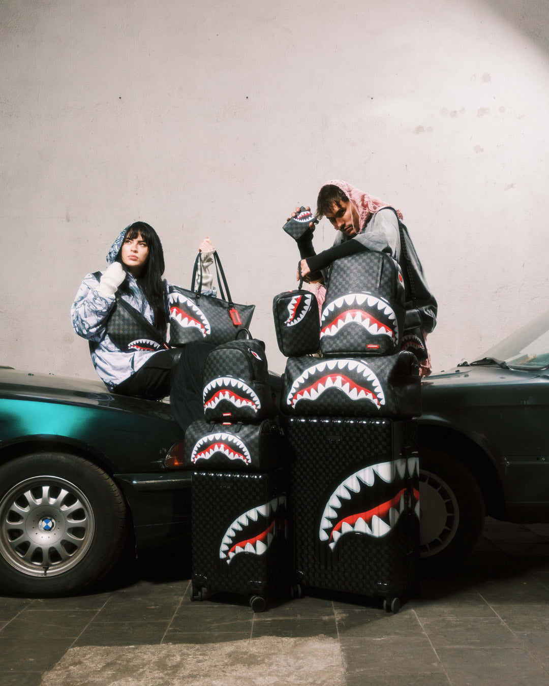 SHARKS IN PARIS HYPER PUFF TOILETRY BRICK