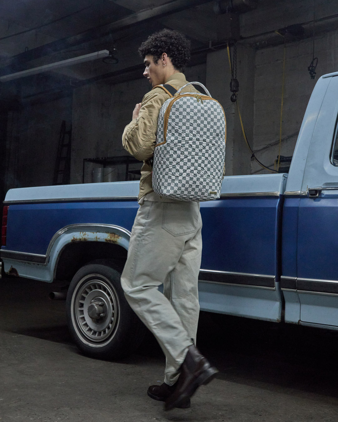 THE PRIVATE JET SHARK CLUB - HIGH ALTITUDE BACKPACK