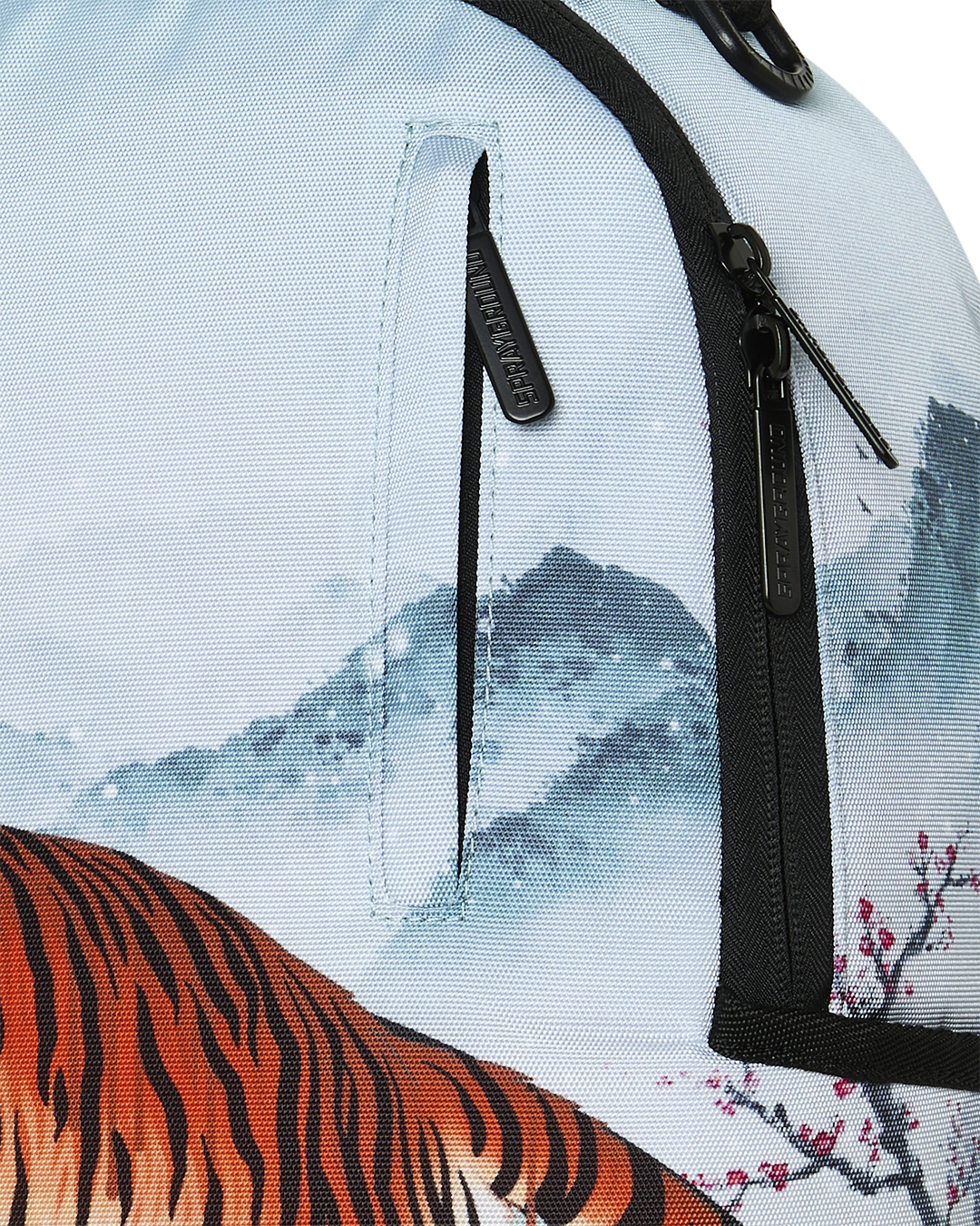 TIGER CLAW MOUNTAIN BACKPACK